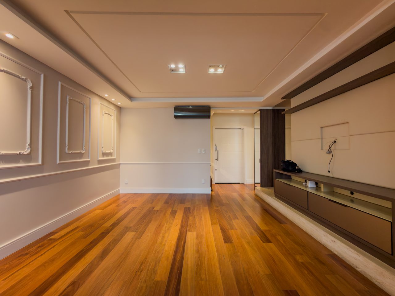 Home Theater, Marcenaria & Climatização